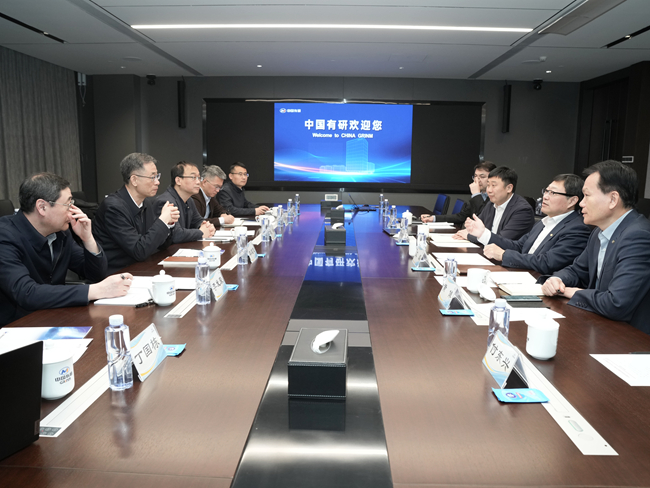 中盐集团党委副书记、总经理李建忠一行到访中国有研